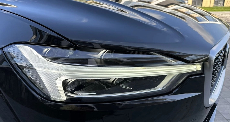 Volvo XC 60 cena 139900 przebieg: 74400, rok produkcji 2018 z Pabianice małe 79
